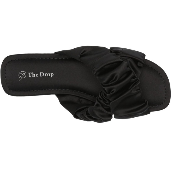 NIB The Drop Brianna Ruched Cross Strap Flat Sandal Size 8.5 - Picture 3 of 10